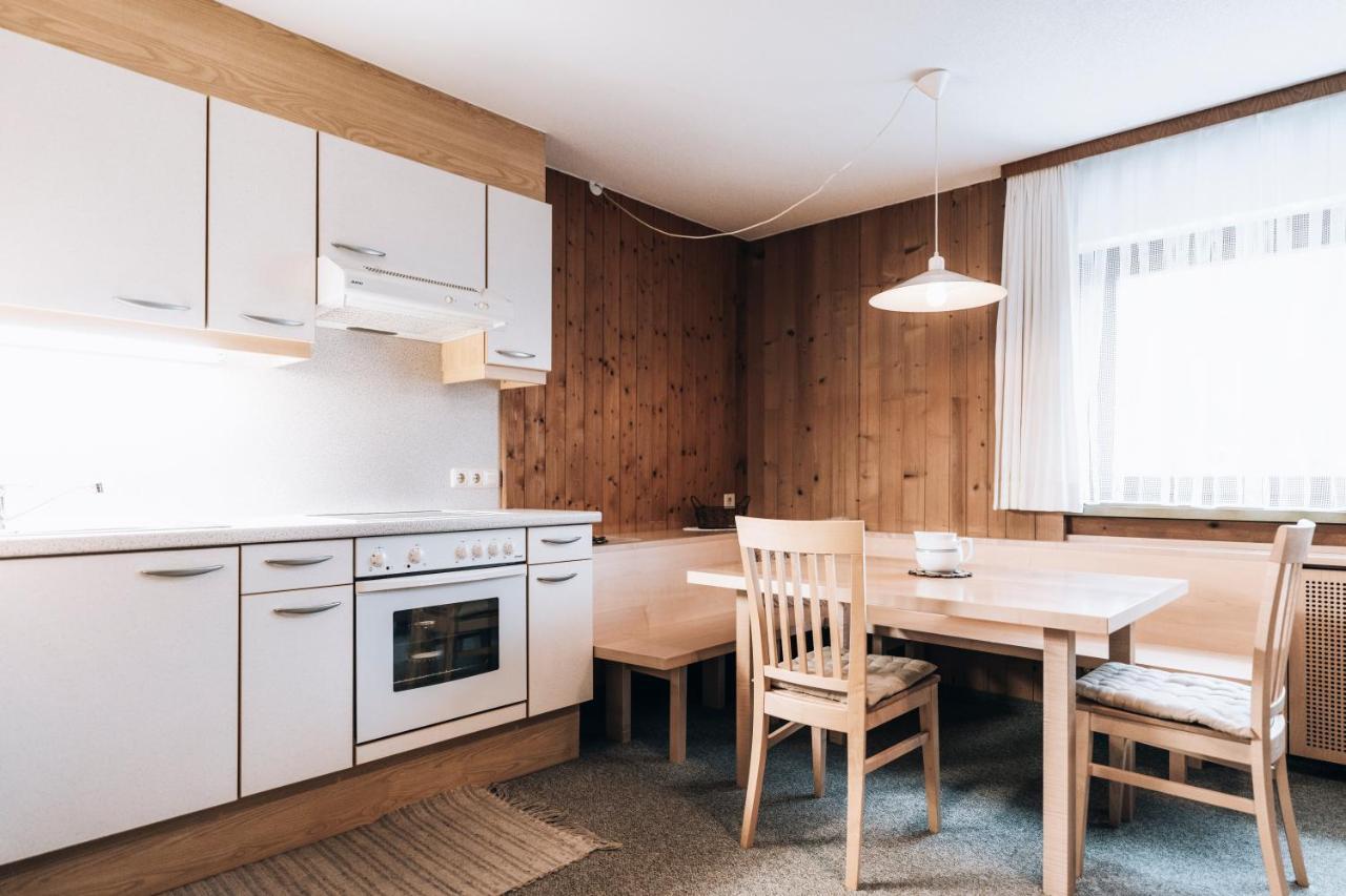 Gaestehaus Laesser Mellau Eksteriør billede